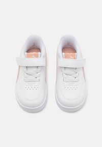 Puma COURT LALLY UNISEX - Sportcipő - white/rose quartz