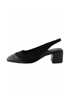 Musta slingback-kengät, joissa on kärjellinen muoto, yhdistelmä sileää nahkaa ja teksturoitua kangasta sekä paksu lohkarekorko.