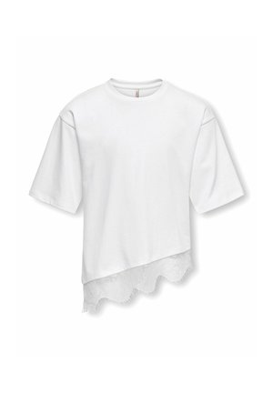 T-shirt blanc à manches courtes avec col rond et ourlet asymétrique en dentelle sur fond blanc uni.
