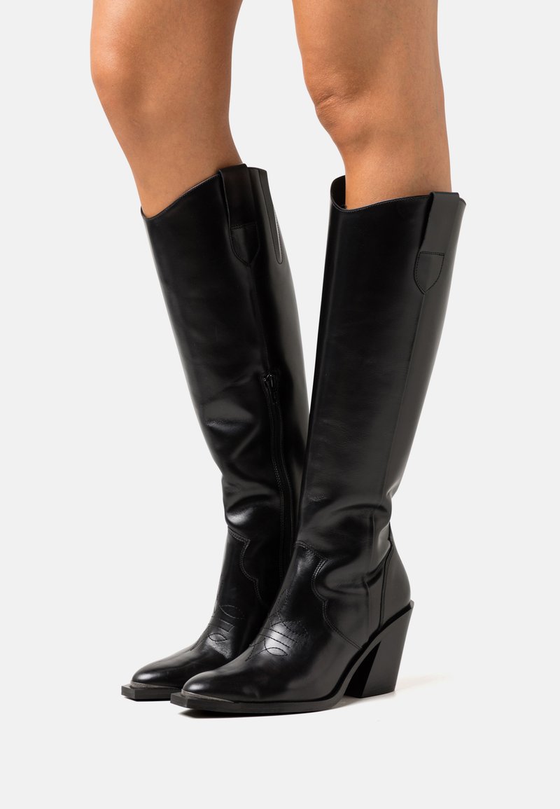 boots noir minelli