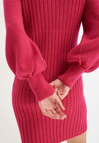 bonprix Abito in maglia - pink