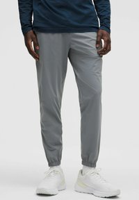 Unselected, solar grey