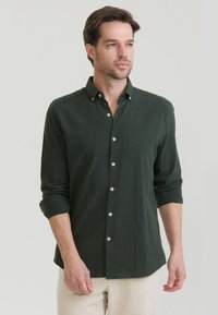Non sélectionné, khaki