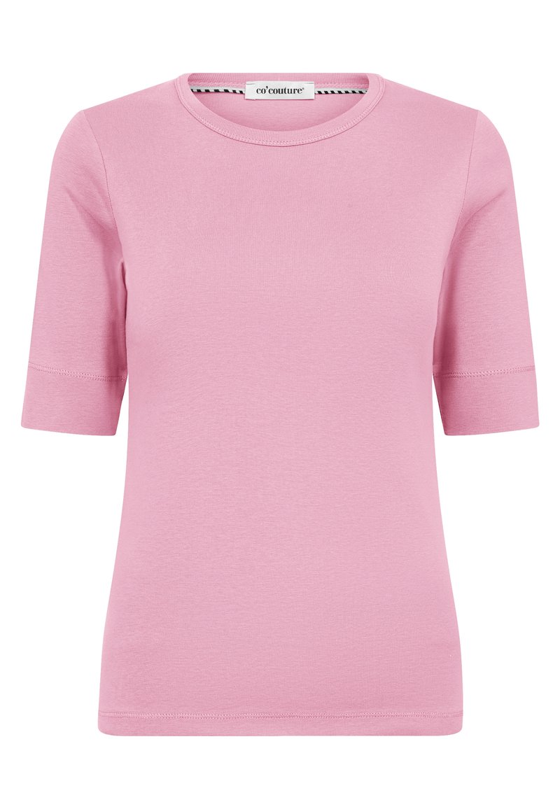 T-shirt rosa a maniche corte in cotone con colletto rotondo, texture liscia e bordi cuciti, con un'etichetta logo sul colletto.