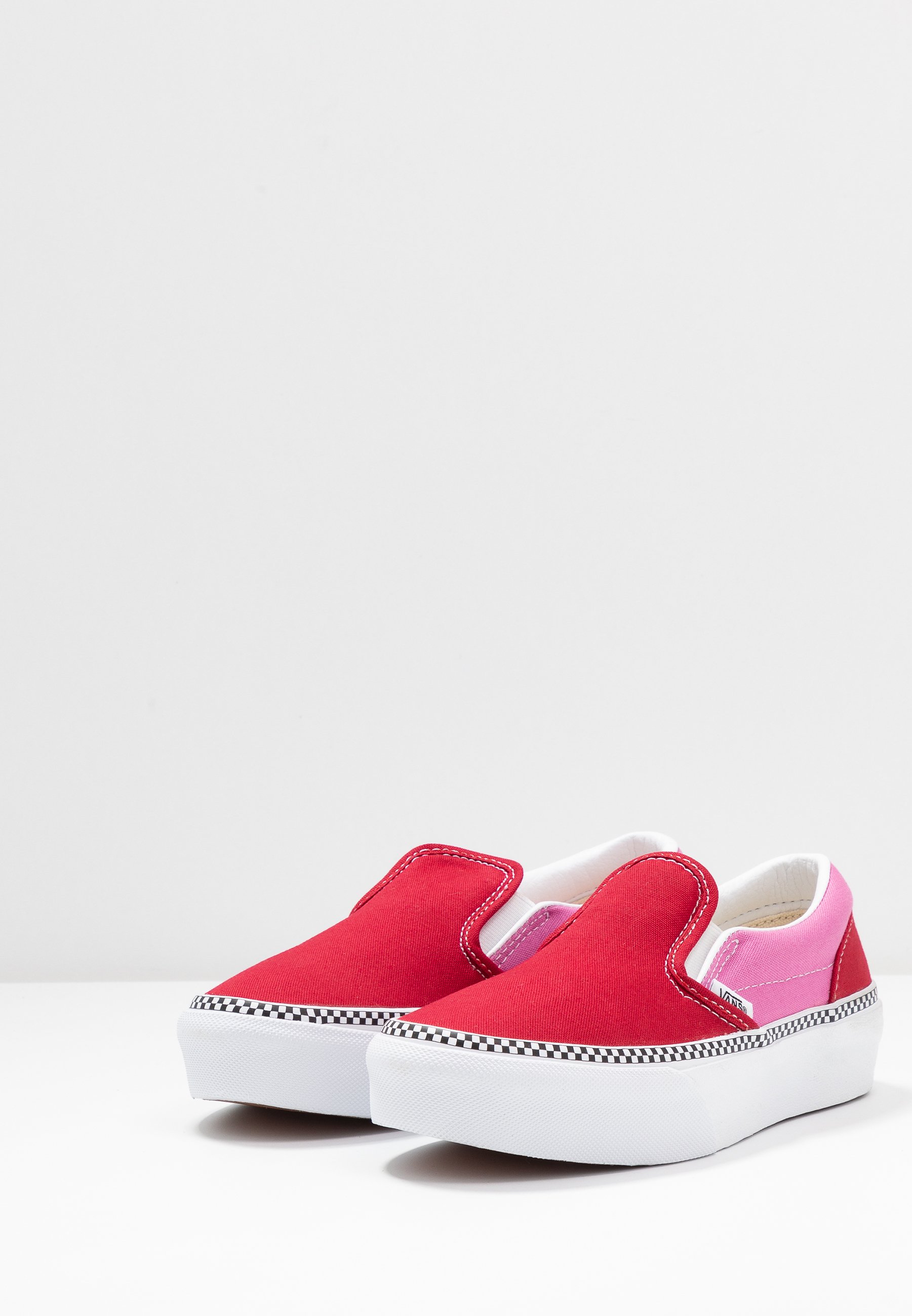 vans platform checkerboard slip on