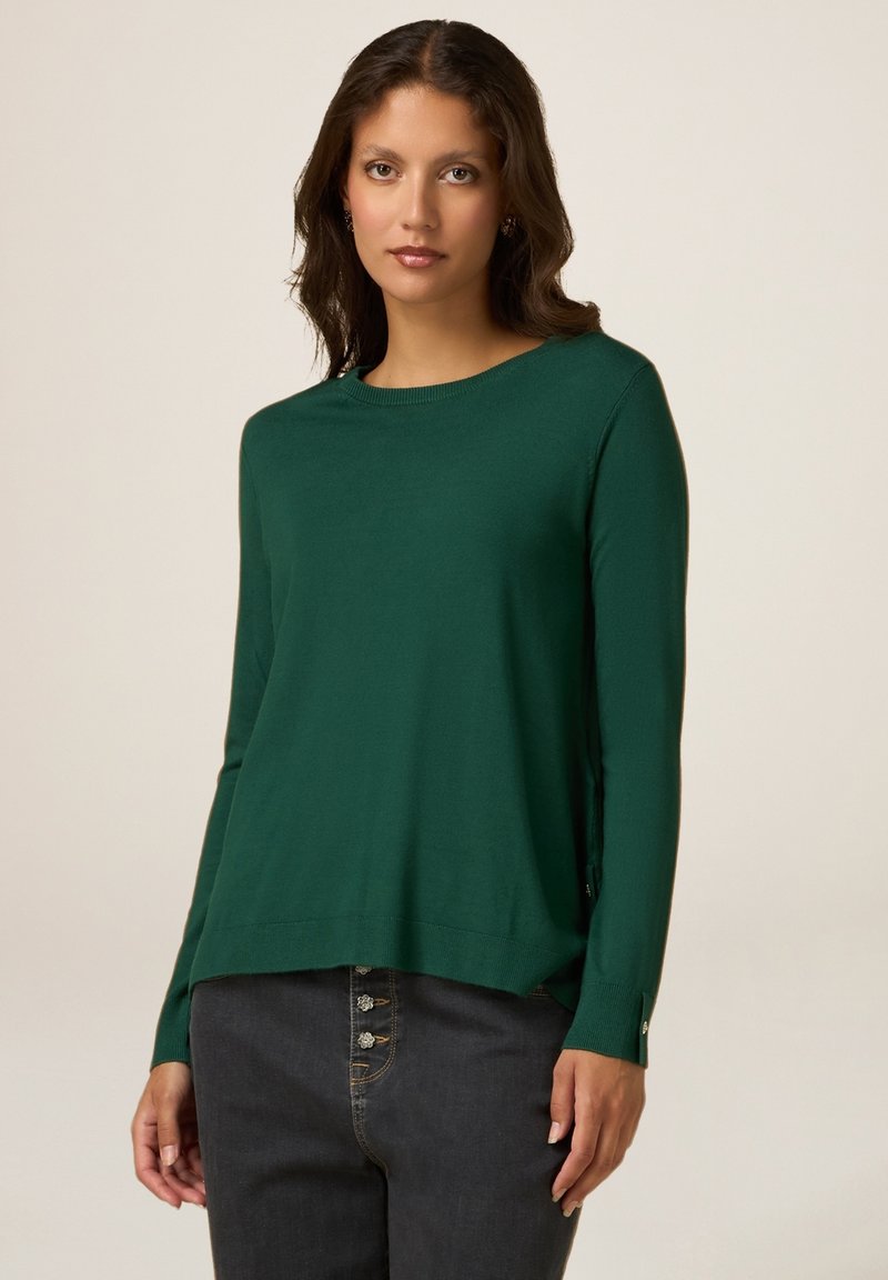 Oltre GIROCOLLO CON BOTTONI GIOIELLO - Strickpullover - verde