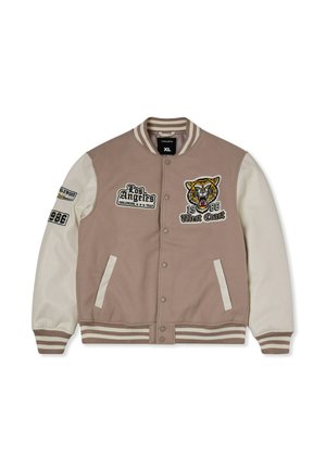 Giacca varsity con corpo beige, maniche crema, tigre ricamata e testo Los Angeles. Colletto, polsini e orlo a coste con dettagli a righe.