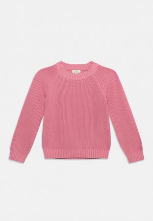 Pull rose tricoté à manches longues avec col rond, poignets et ourlet côtelés, présenté à plat sur fond blanc.
