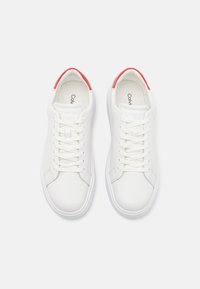 Calvin Klein LACE UP - Sneaker low - white/baked apple