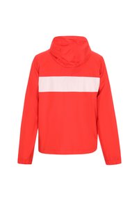 Giacca leggera rossa con cappuccio, caratterizzata da una striscia orizzontale bianca sul retro, polsini elasticizzati e texture liscia.