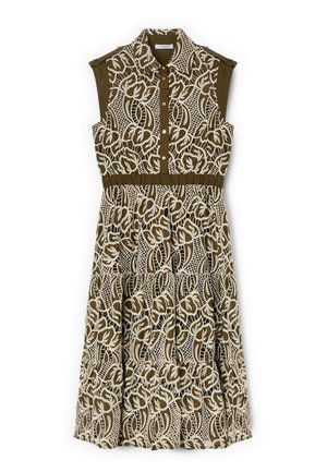 Vestido sin mangas hasta la rodilla con cuello verde oliva, cierre de botones al frente y diseño superpuesto de encaje floral beige sobre tela verde oliva.
