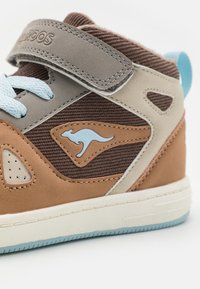 KangaROOS KALLEY UNISEX - Höga sneakers - coffee/forever blue