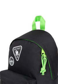 Eastpak ORBIT - Zaino - gb patches