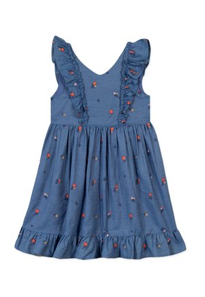 Abito di cotone blu con scollatura a V, spalline arricciate e ricamo floreale. Presenta una gonna svasata e arricciata con bordo arricciato.