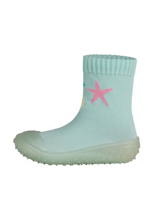 Ein mintgrüner Sock-Stiefel mit einem gerippten Bündchen. Verziert mit bunten Sternmotiven in Pink, Blau und Gelb. Strukturierte Gummisohle mit Punkten.