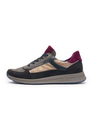 Men’s low-top sneaker in black, gray, metallic bronze, and burgundy suede with blue laces and a beige sole, shown from side view.