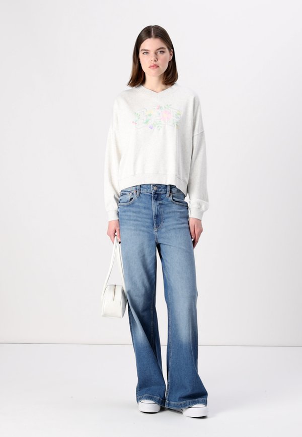 LOGO WEDGE CREW - Sweatshirt3