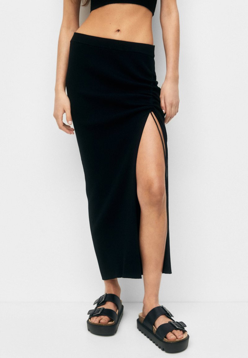 PULL&BEAR MIDI WITH SLIT Pencil skirt black Zalando.de