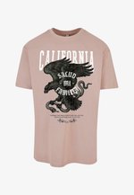 Camiseta Mister Tee Para Hombre - Estampado Significativo, Corte Cómodo, Color Blanco