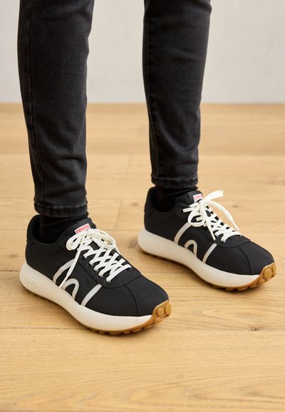 PELOTAS ATHENS - Baskets basses - black