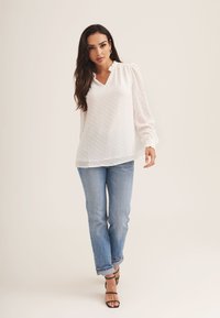 Thumbnail Image 2