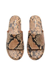 Infradito con un design in finta pelle di serpente nelle tonalità di marrone e nero, dotati di una soletta imbottita e di uno stile open-toe.