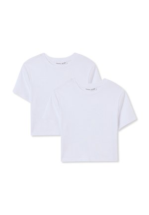 Due magliette a maniche corte, con colletto rotondo, di colore bianco, realizzate in cotone morbido, caratterizzate da una texture liscia e una vestibilità regolare.