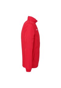 Rote wasserdichte Jacke mit Stehkragen, elastischen Bündchen und Seitentaschen. Glatte Textur und minimalistisches Design mit einem Logo auf der Brust.