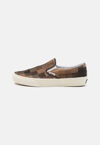 Vans CLASSIC SLIP-ON UNISEX Scarpe senza lacci brown/marrone