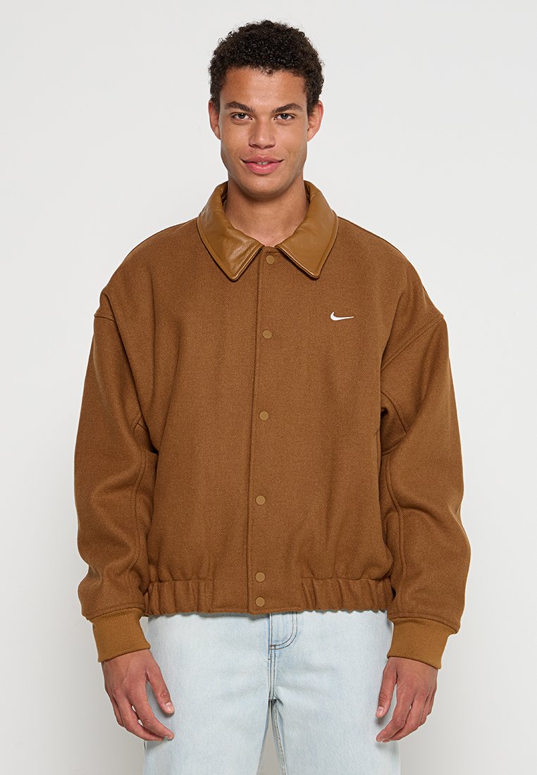 Nike Sportswear Jas bruin