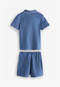 Unselected, blue