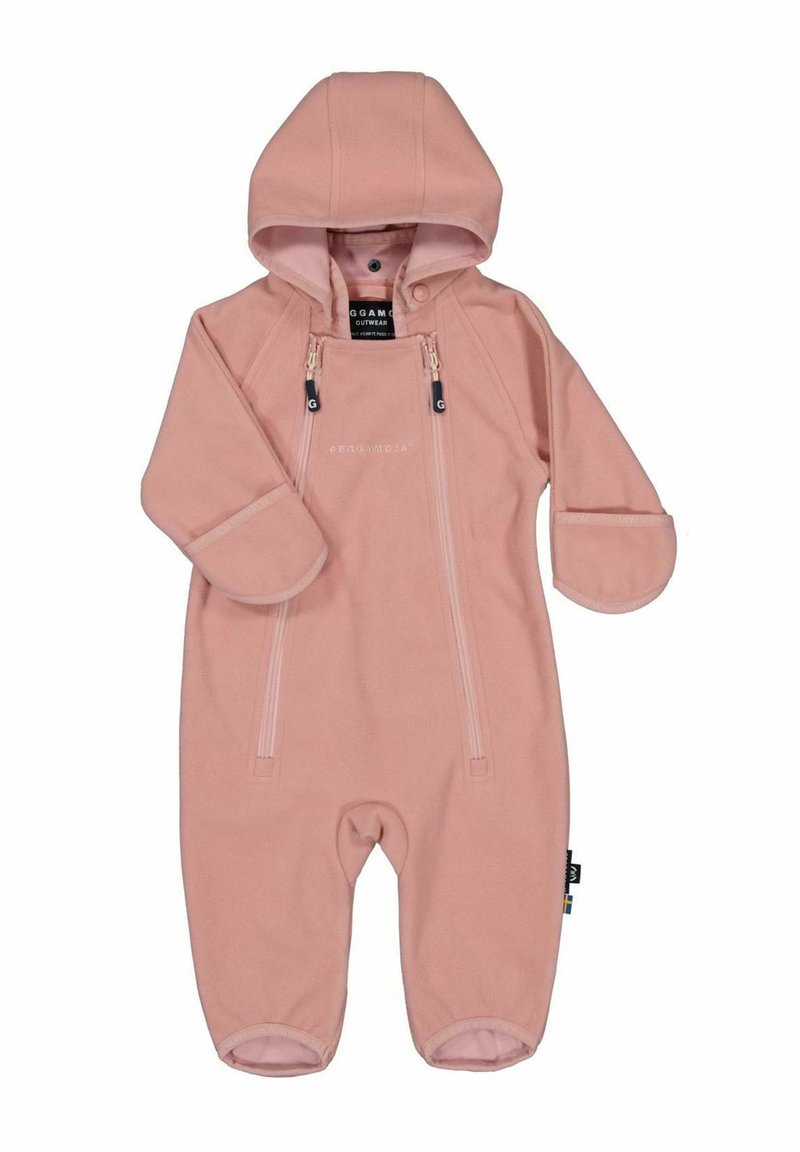 Vaaleanpunainen fleece-haalari, jossa on huppu, etuvetoketjut, joustavat hihansuut ja kyljessä oleva merkki. Pehmeä rakenne, leveät lahkeet ja yksinkertainen muotoilu.