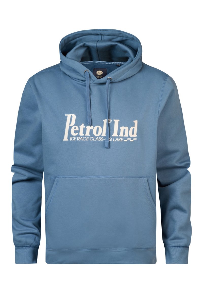 Niebieska bawełniana bluza z kapturem, z kieszenią z przodu, kapturem na sznurku oraz graficznym napisem "Petrol Ind" w białym kolorze. Gładka tekstura i luźny krój.