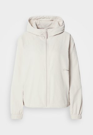 Weiße Fleecejacke mit Kapuze, Frontreißverschluss und elastischen Bündchen. Das strukturierte Gewebe zeigt ein Logo auf der linken Brust.