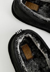 Next REGULAR FIT - Papuče - black