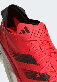 adidas Performance ADIOS PRO - Hardloopschoenen voor op de weg - solar red   core black   better scarlet