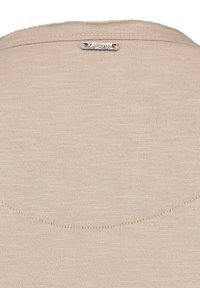 Niewybrane, sand