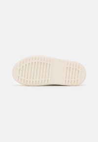 Even&Odd Wide Fit Zimní obuv - white