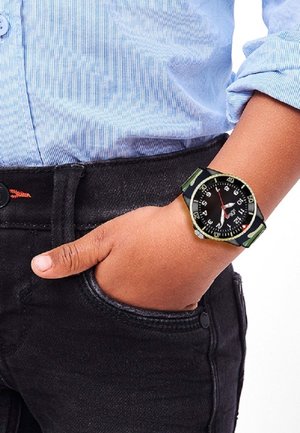 s.Oliver Watch - grün