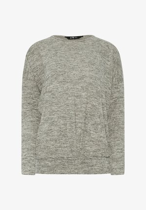 Grijze gebreide trui met een relaxte pasvorm, ronde halslijn en lange mouwen. De stof heeft een gemêleerd textuur met subtiele variaties.
