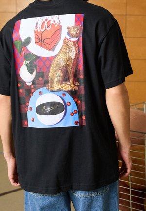 T-shirt z nadrukiem