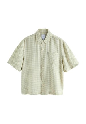 Lühikeste varrukatega beeži ja helesinise ruudulise mustriga nööbitav särk krae ja rinnataskuga, valgel taustal eksponeeritud.