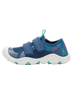 Chaussures pour enfants bleu marine avec dessus en maille, deux bandes velcro, semelle blanche et accents bleu clair. Design texturé avec grip en caoutchouc.