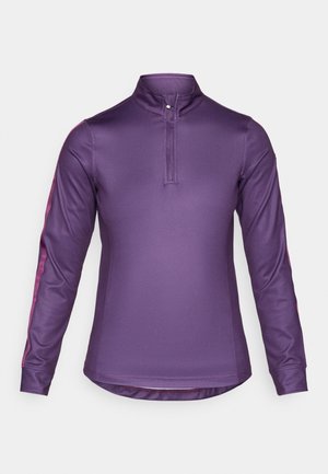 Lila Langarmoberteil mit einem Reißverschlusskragen. Verfügt über kontrastierende rosa Streifen an den Ärmeln. Hergestellt aus einem glatten, sportlichen Stoff.