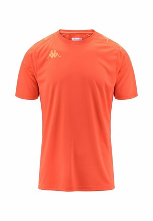 T-shirt atletico arancione realizzato in tessuto liscio e leggero. Presenta maniche corte e logo Kappa in oro su entrambe le spalle.