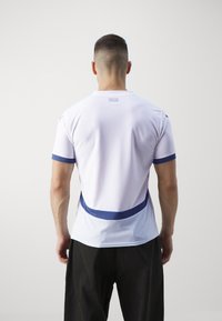 Puma SWITZERLAND SFV AWAY biały