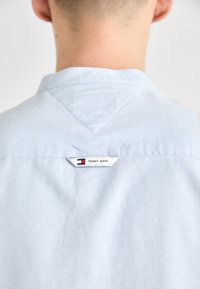 Tommy Jeans OXFORD MAO - Ing - moderate blue