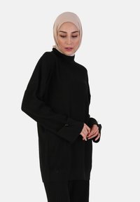 Modanisa Svetr - black