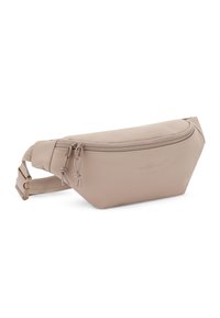 Marsupio beige realizzato in materiale morbido e resistente all'acqua. Dotato di una chiusura con zip singola e una tracolla regolabile per una vestibilità sicura.