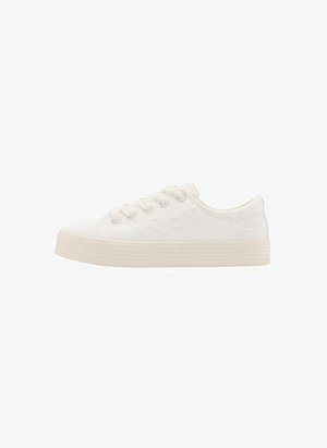 Sneakers blancs à lacets avec un motif floral, tige texturée et semelle en caoutchouc épaisse. Le bout arrondi et les bords lisses améliorent le design.